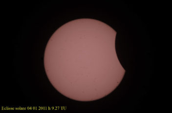 Eclissi Solare 04/ 01/ 2011 h 09 27 UT